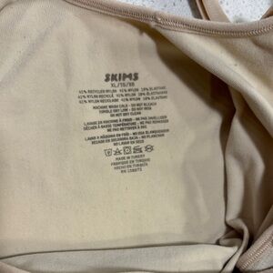 SKIMS Beige Nude Bralette